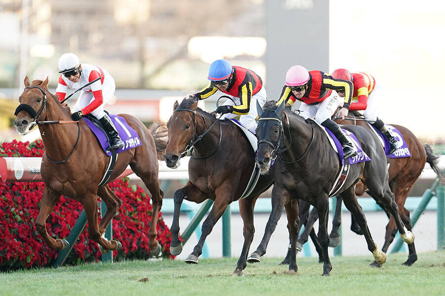 有馬記念】レガレイラ 向かい風の中で見せた不屈の闘志にグランプリの
