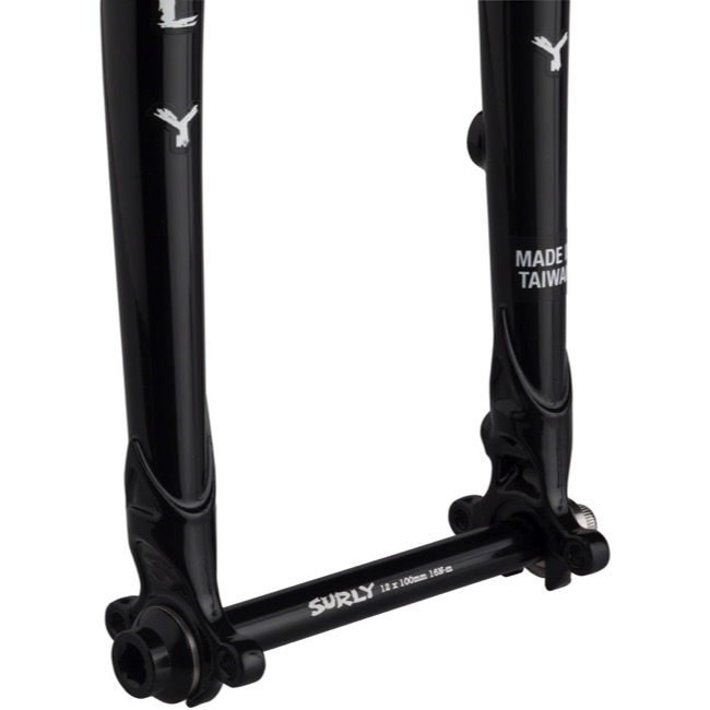 Universal Cycles -- Surly Midnight Special 650b Fork