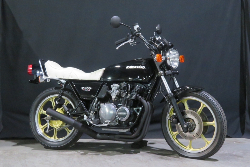 Z400J 金キャスト & 白タックロール｜SOLD OUT｜旧車・絶版バイクなら