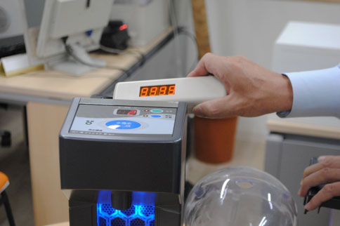 水素水生成器 アキュエラブルーは、月々12,700円で使うべし！