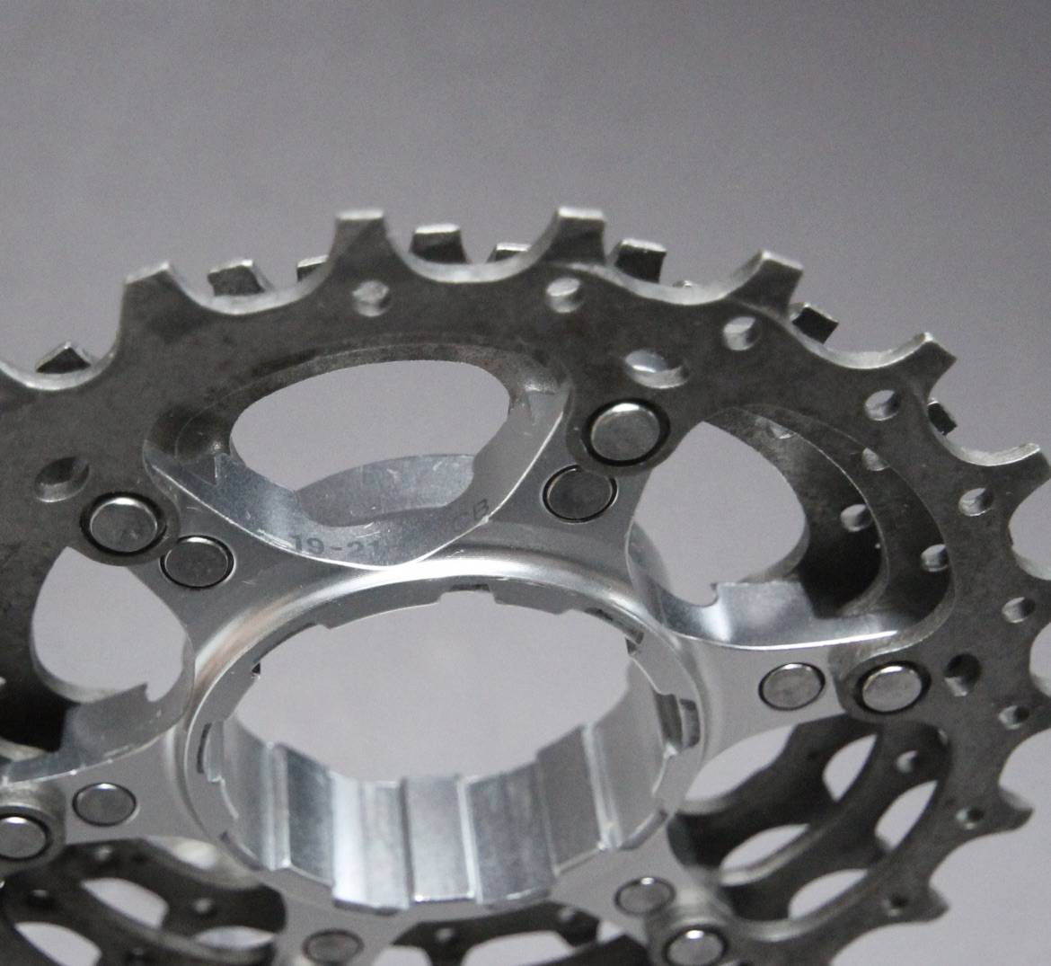 DURA-ACE CS-7700 HGカセットスプロケット 12-23 DURA-ACE CS-7700 HG