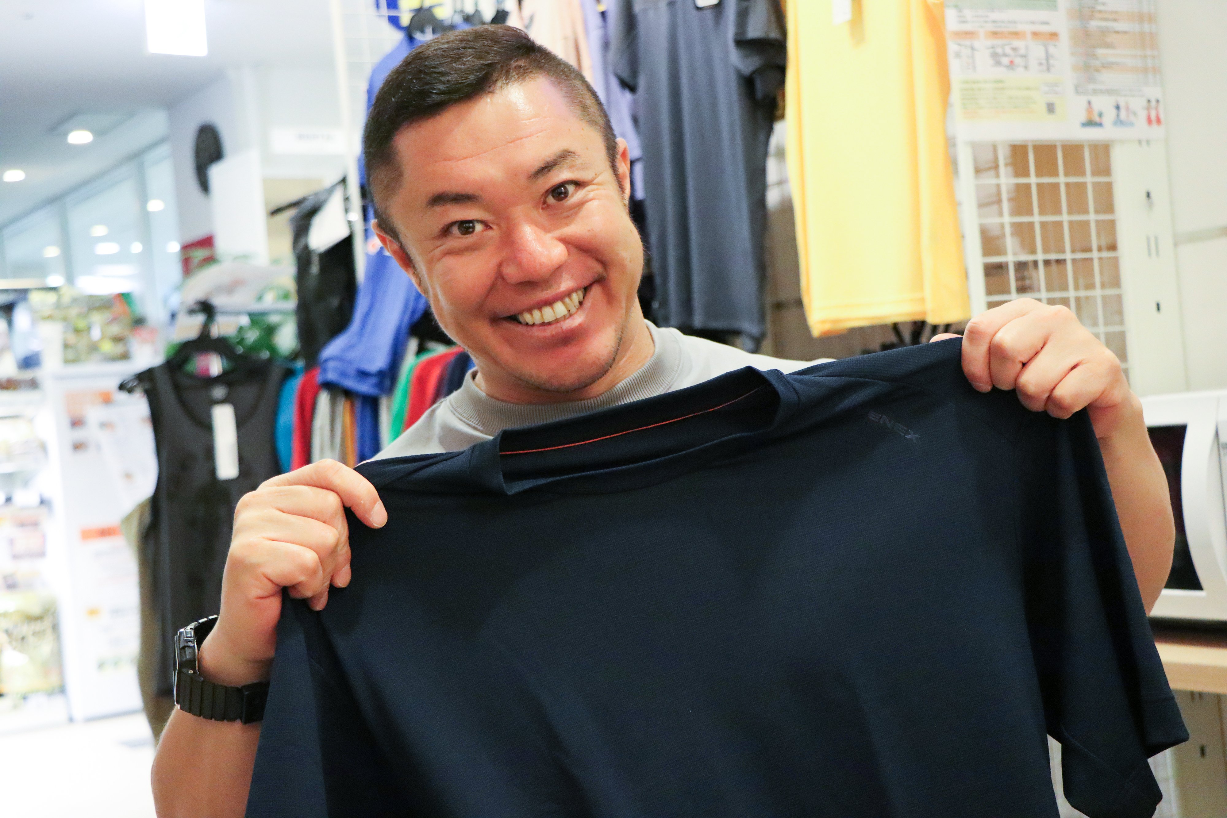 ベネクス愛用者インタビュー】筋肉タレント・芸人 ジャスティス岩倉