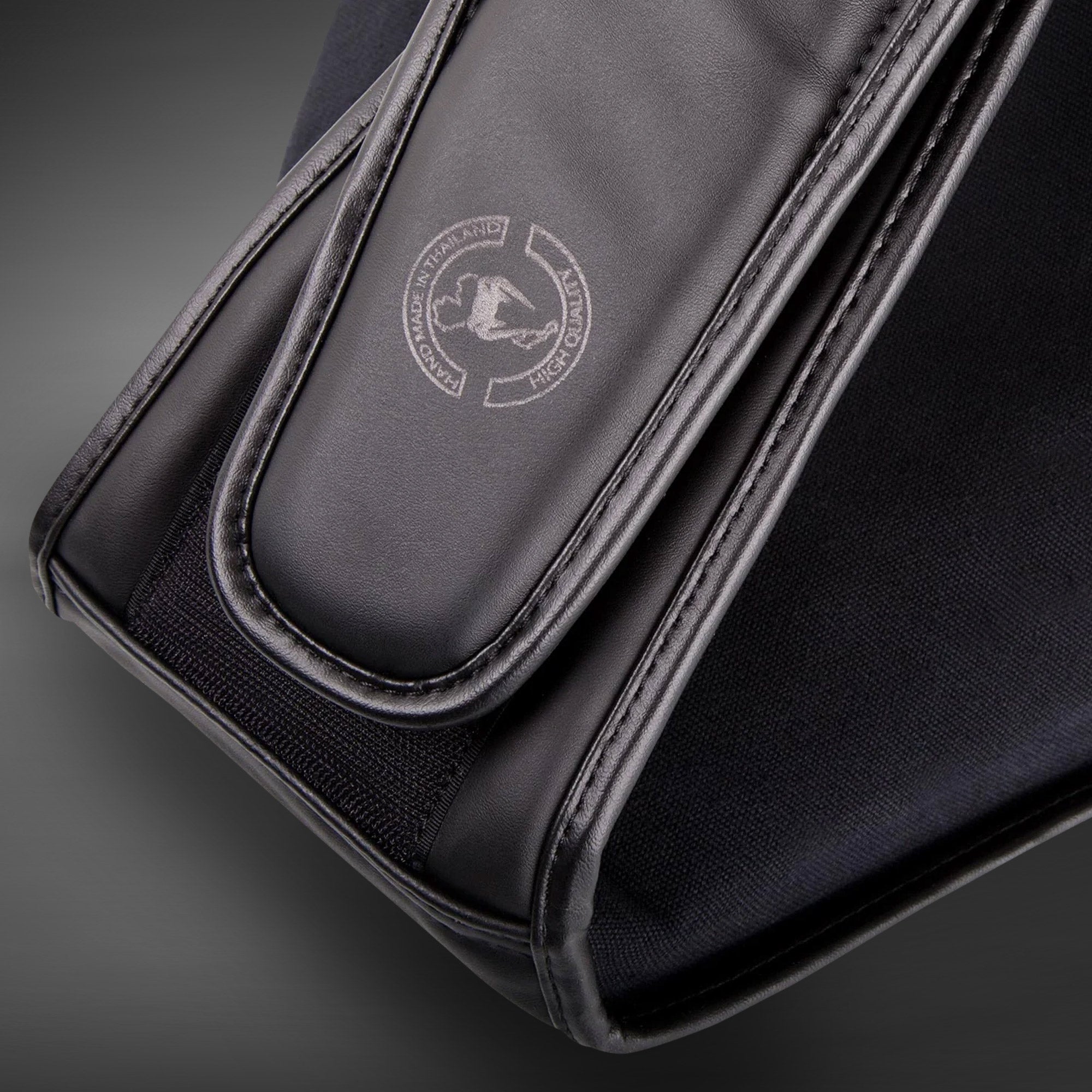 Venum Elite Belly Protector - Black - Venum