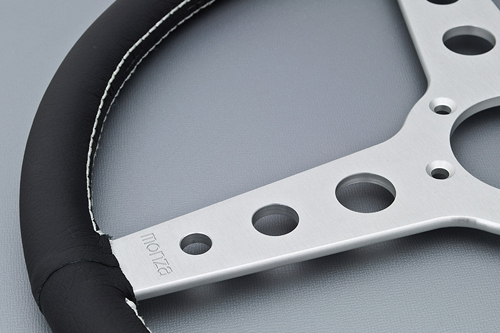 VENUS／MONZAステアリング 旧車・クラシックステアリング