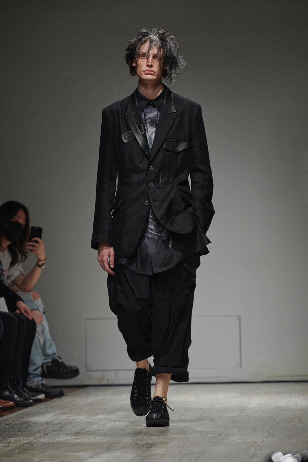 SPRING / SUMMER 2023 | Yohji Yamamoto (ヨウジヤマモト) Official Site