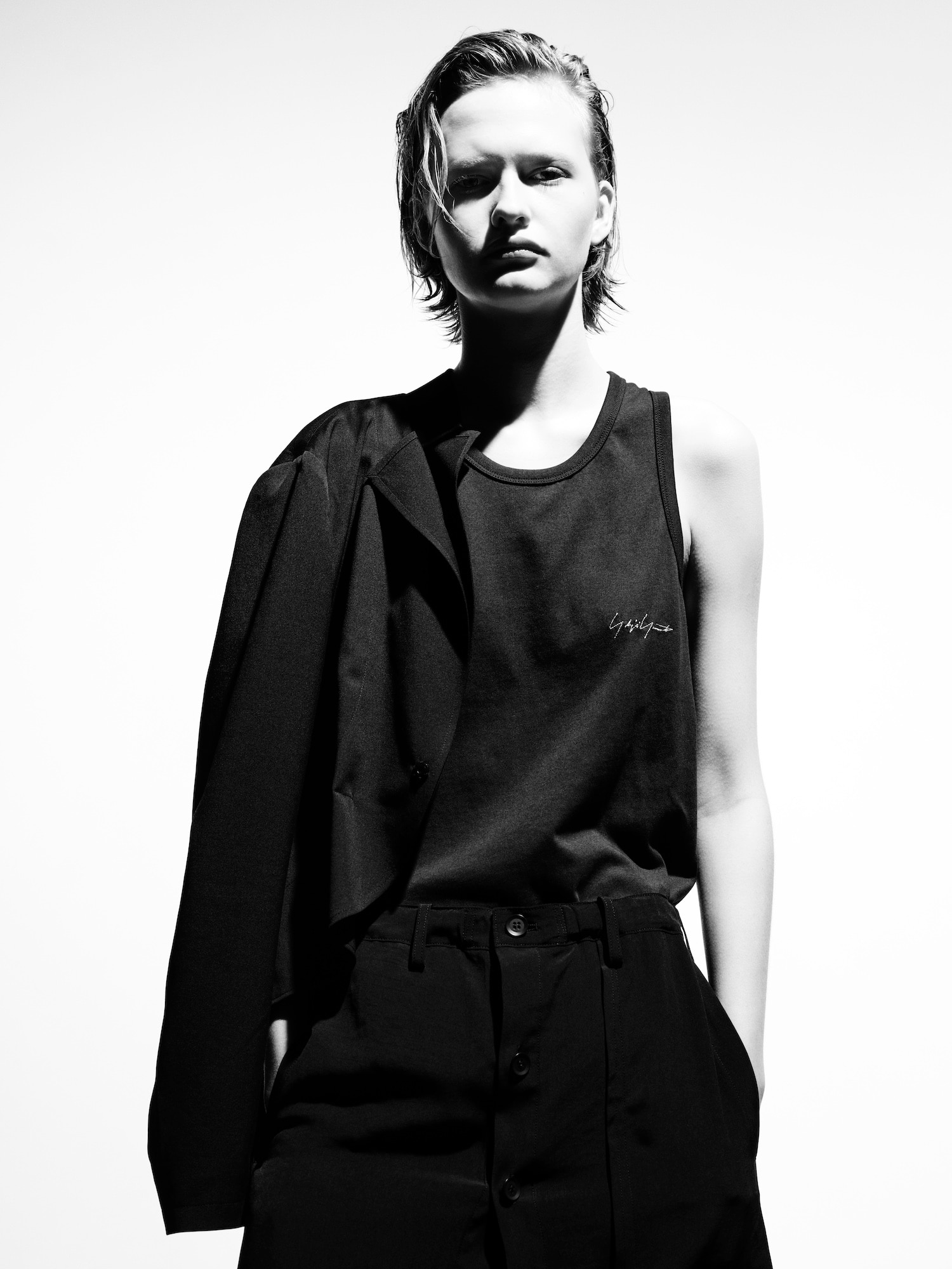 Yohji Yamamoto Y-3 KURO | Yohji Yamamoto (ヨウジヤマモト) Official