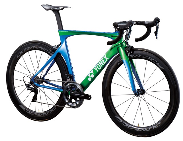 優れた空力特性と新次元カーボンNamdの融合で