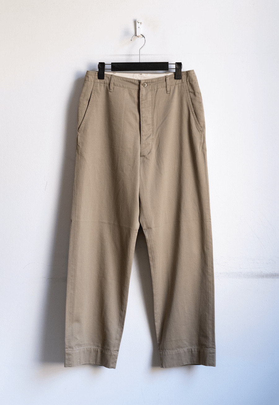 COMOLI KHAKI チノパンツ | 大阪心斎橋のメンズ洋服のセレクトショップ