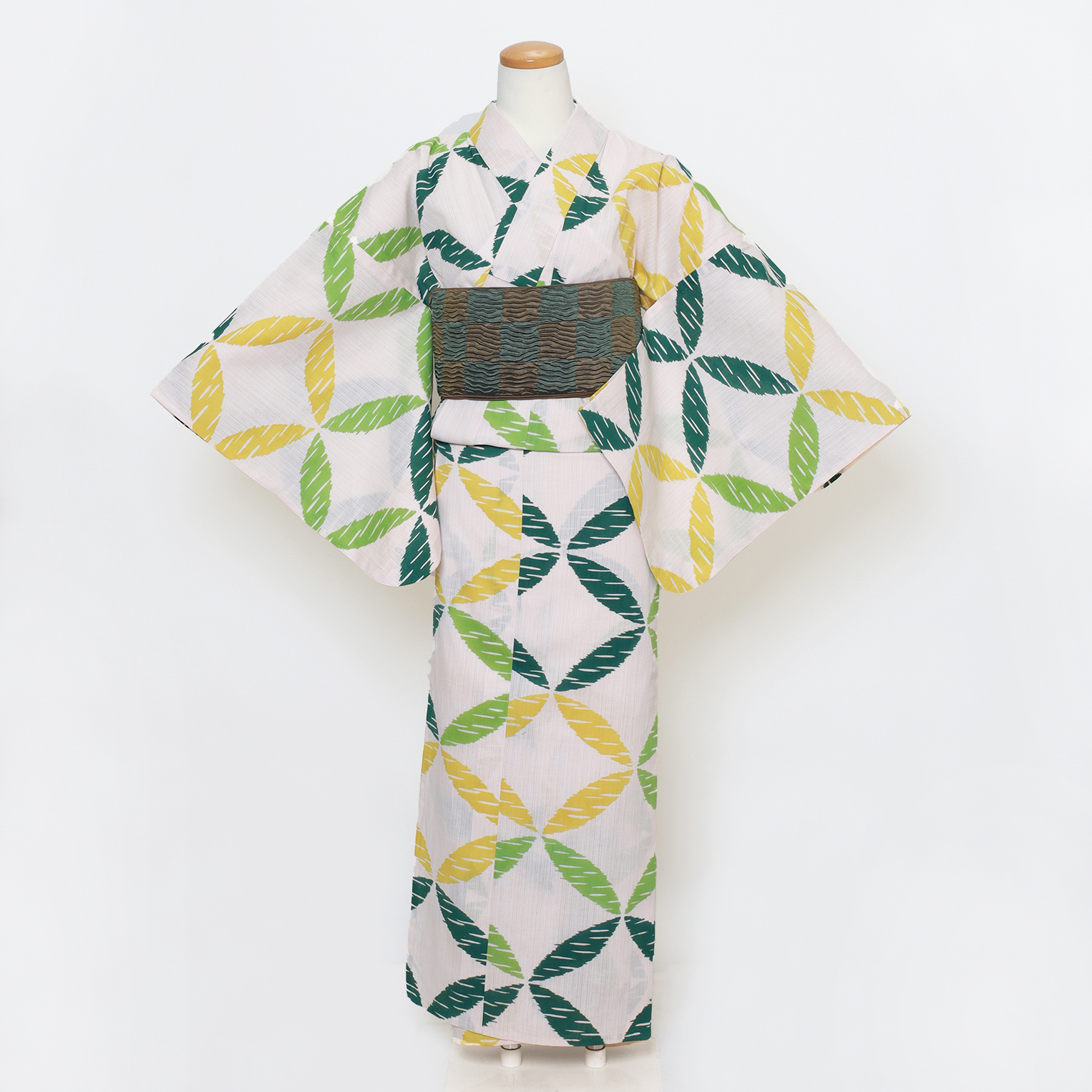 仕立上り】【日本製】【注染(本染め)】【浴衣単品】伝統的な七宝柄を