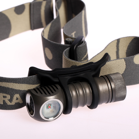 H502pr Photo Red AA Flood Headlamp-ZLH502pr