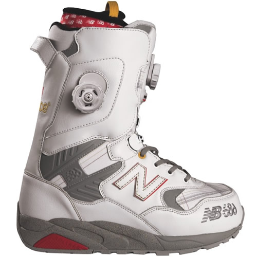 Acquire | New Balance x 686 F/W '12/13