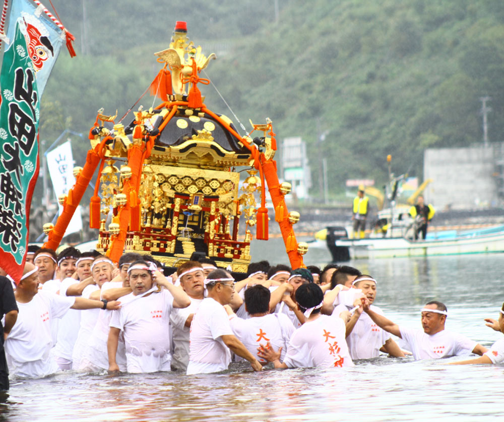 山田祭り公式サイト｜岩手県山田町・三陸の暴れ神輿と海上渡御 | 岩手