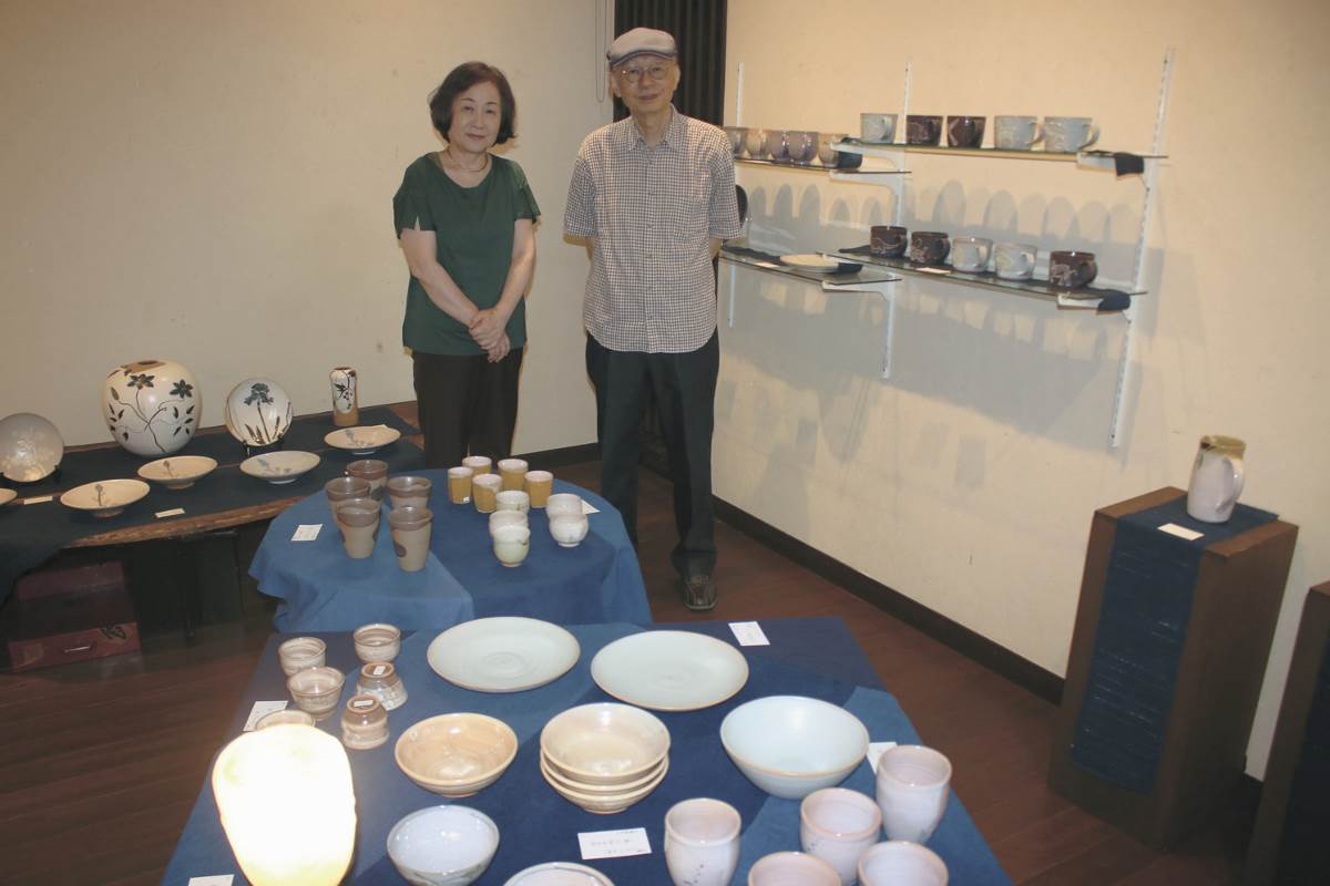 萩焼 作家 高品質 大井正則 小皿 大井正則さん・美智子さん夫婦の作陶