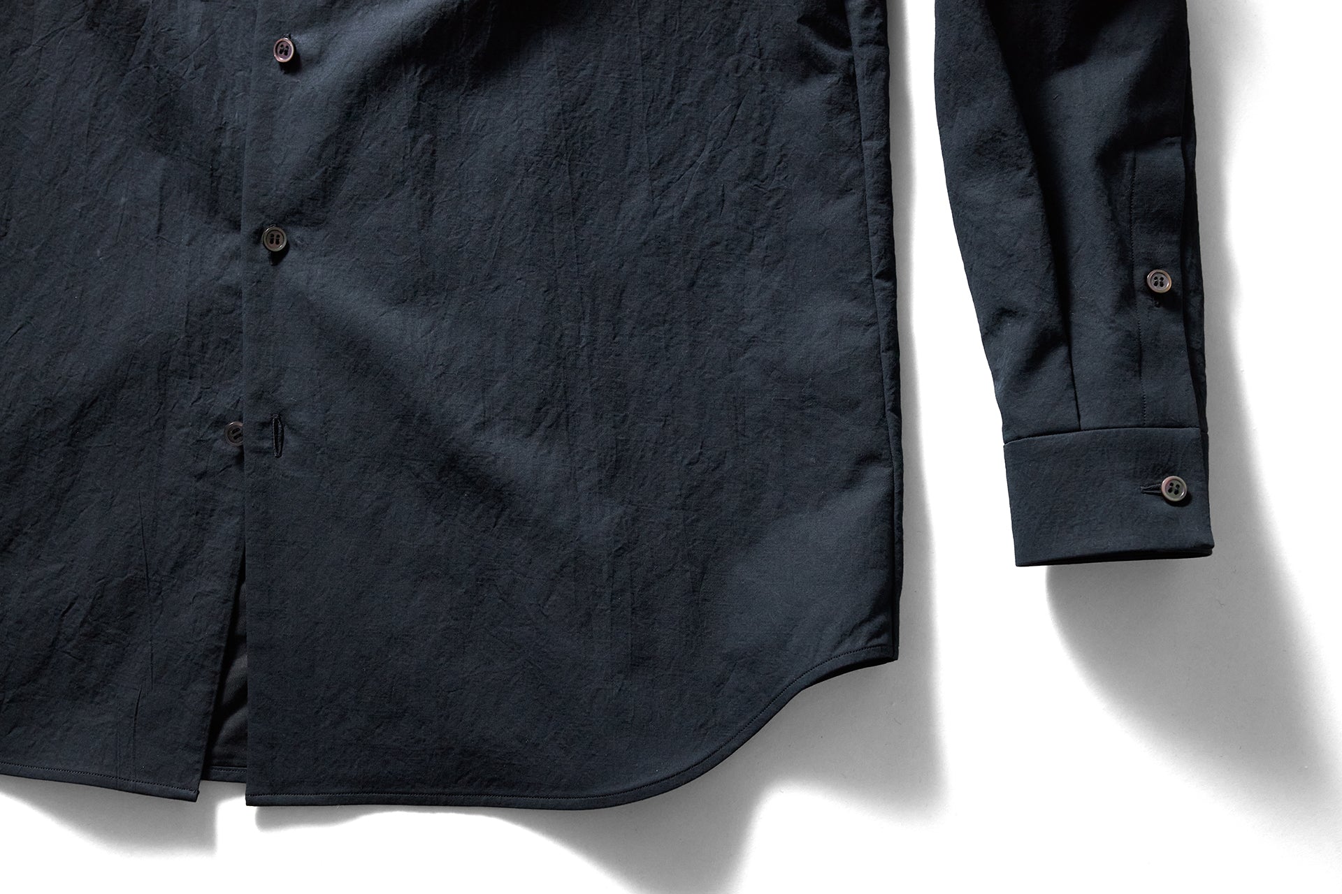 yc41-242 / 塩縮加工コットンリネンシャツ-charcoal navy – 山内