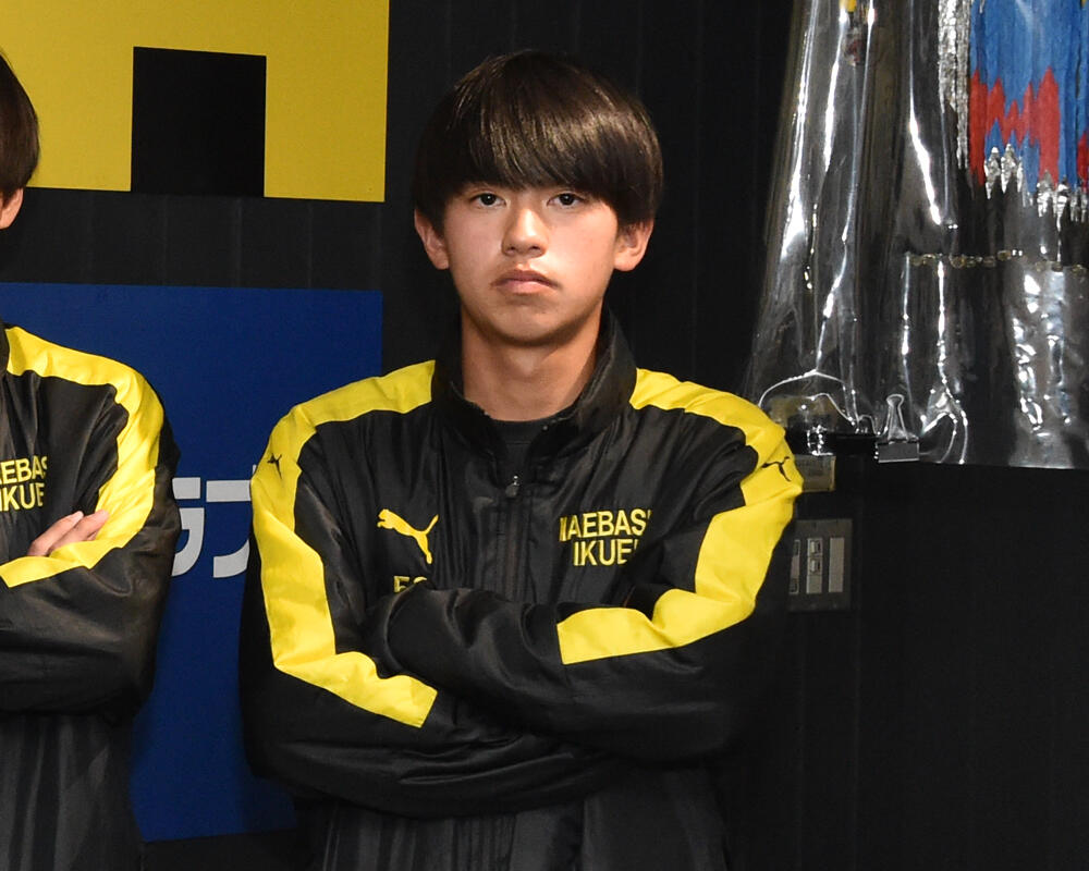 前橋育英高校サッカー部ジャージ上下Lサイズ 前橋育英高校サッカー部