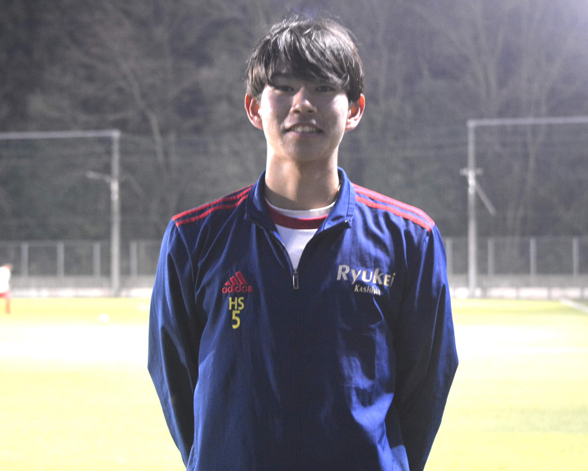 ひ*と様 流通経済大学附属柏高校サッカー部 ダウンジャケット ひ*と様