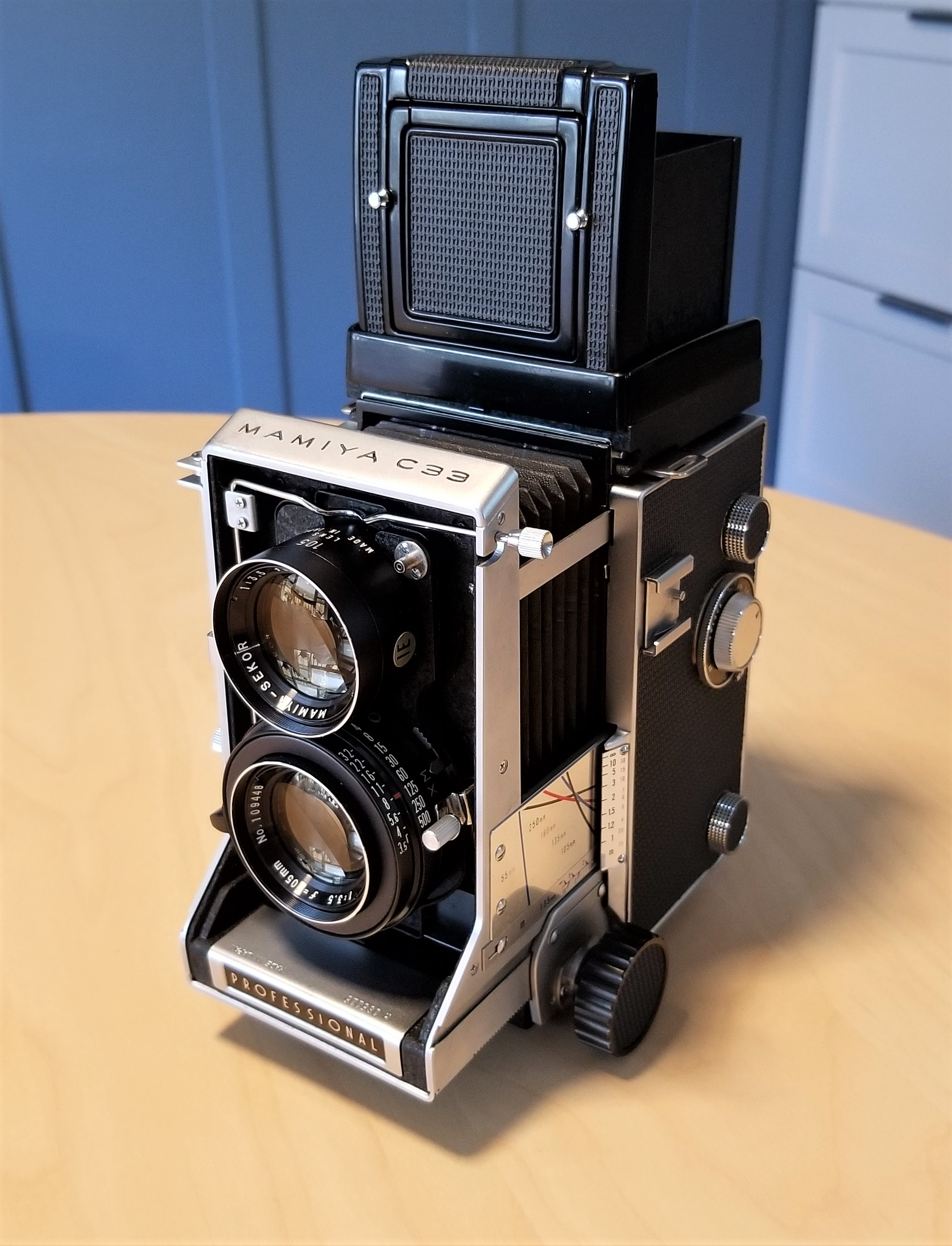 Mamiya C33 | Chasing Classic Cameras with Chris