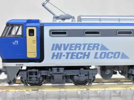 EF200 登場時塗装（2019年版）が入線です。KATO 3036-2 | NGaugeJP