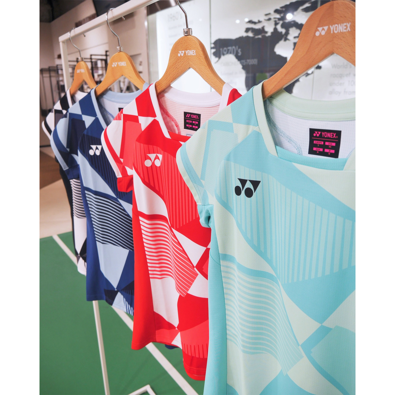YONEX ウィメンズゲームシャツ タンゴレッド 20850