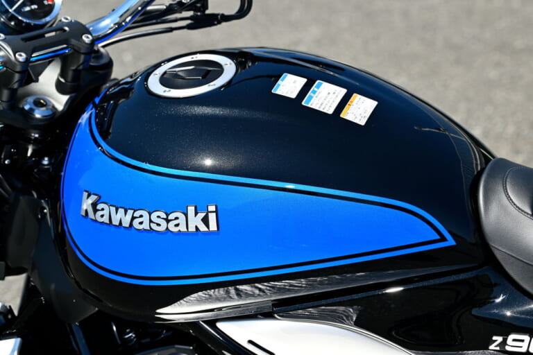 キャンディグリーンの深みがヤバイ！ カワサキ「Z900RSイエローボール
