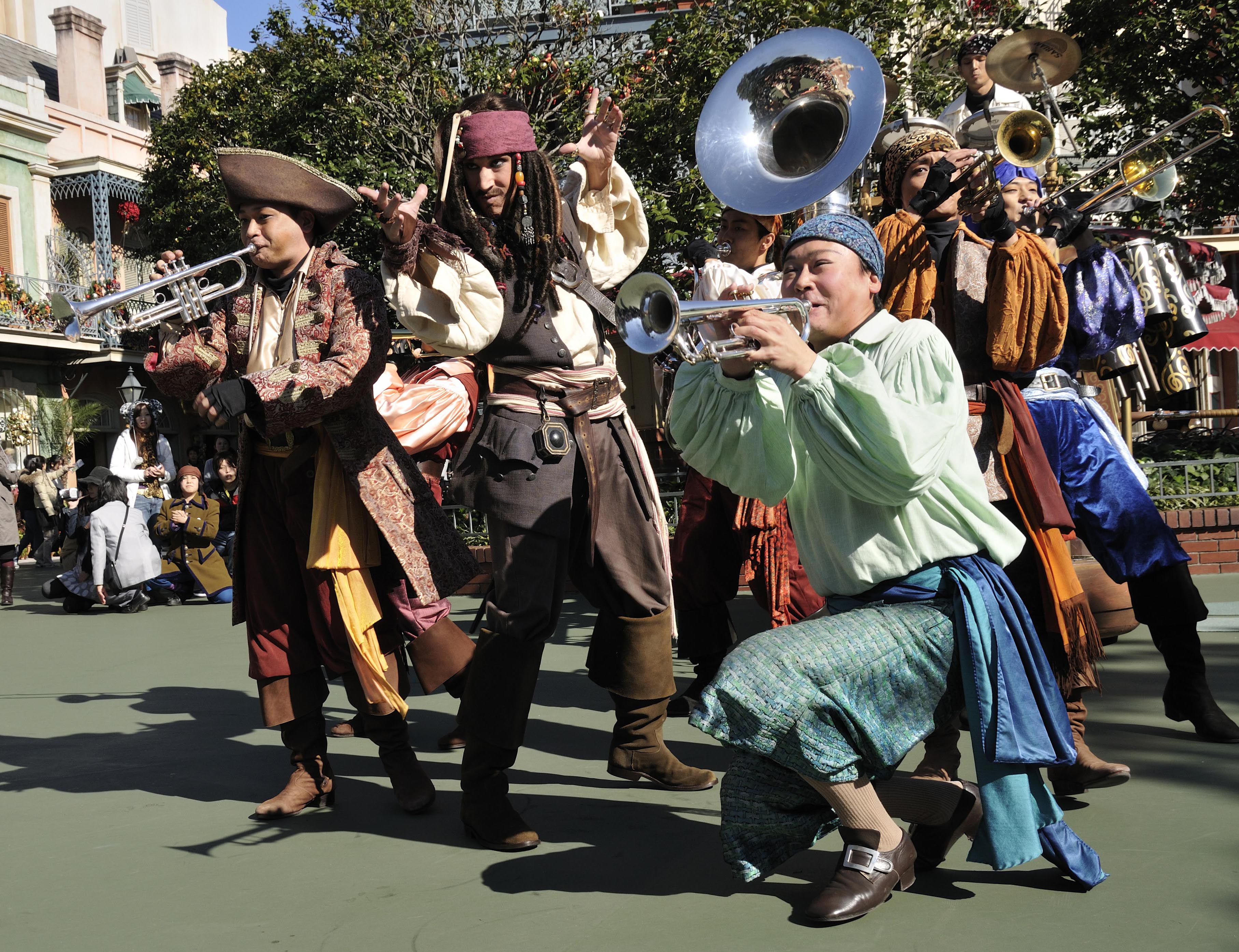 夏のディズニーは『パイレーツ・オブ・カリビアン』一色☆ 謎解き
