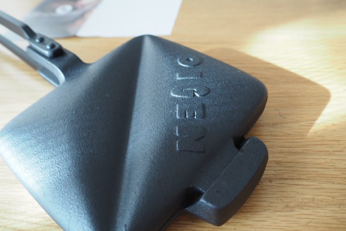 南部鉄器のホットサンドメーカー（OIGEN）を使い始めた