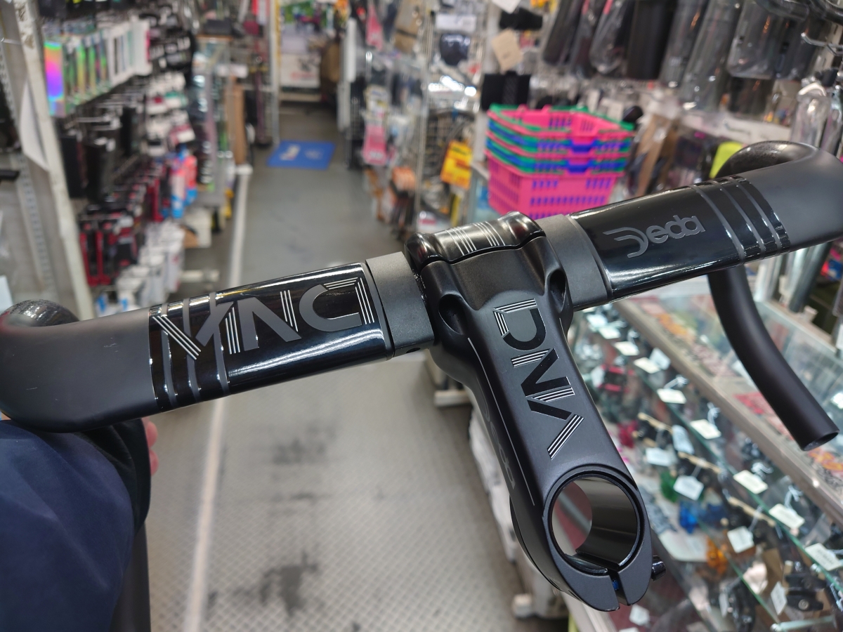 あなたのバイクも本格エアロロードに大変身！DEDA VINCIハンドルステム