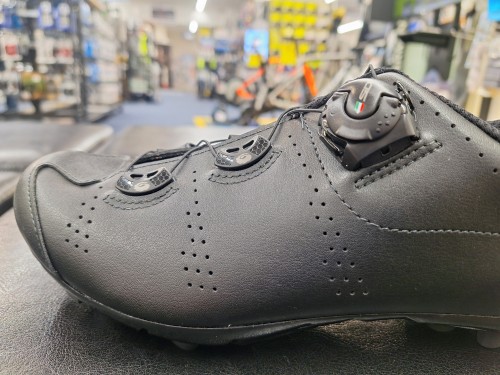 SIDI ダイヤル式カーボンソールシューズ DESIGN 車・バイク・自転車