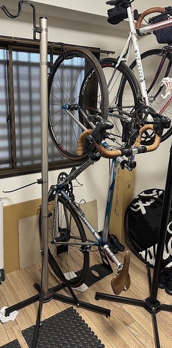 ロードバイクの室内での保管方法は？ 1台用～バイクタワーまで選び方