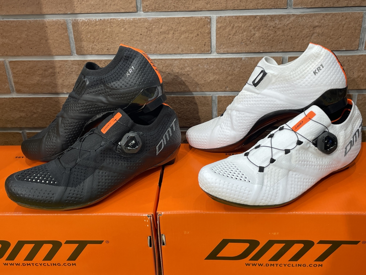 DMTで日本人の足に合いやすい幅広なモデルと言えばKR1！今ならサイズが