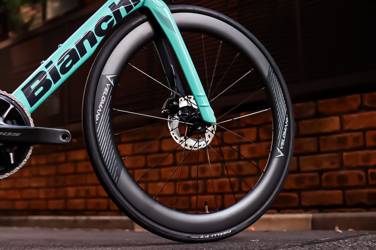 唯一無二の形状！エッジの効きまくったエアロロードバイク！Bianchi