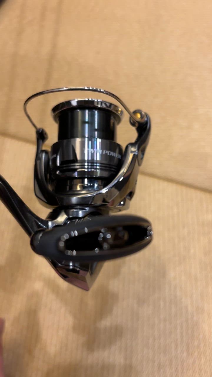 シマノ（SHIMANO） スピニングリール 24 ツインパワー C3000MHG : 釣具