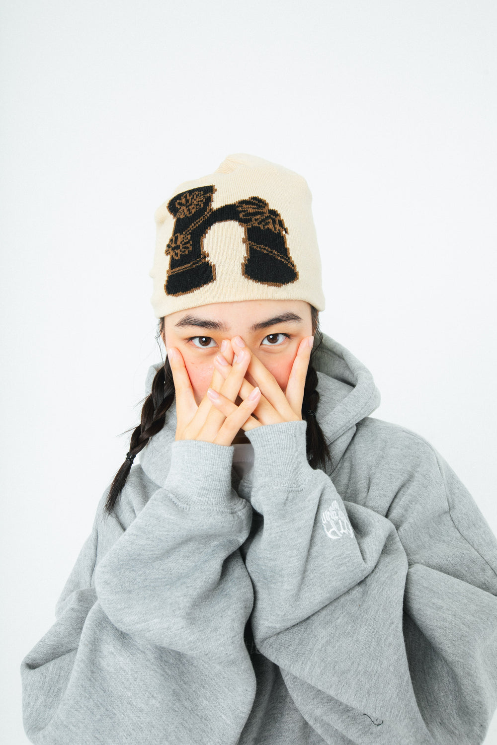 H flower logo beanie – YZ