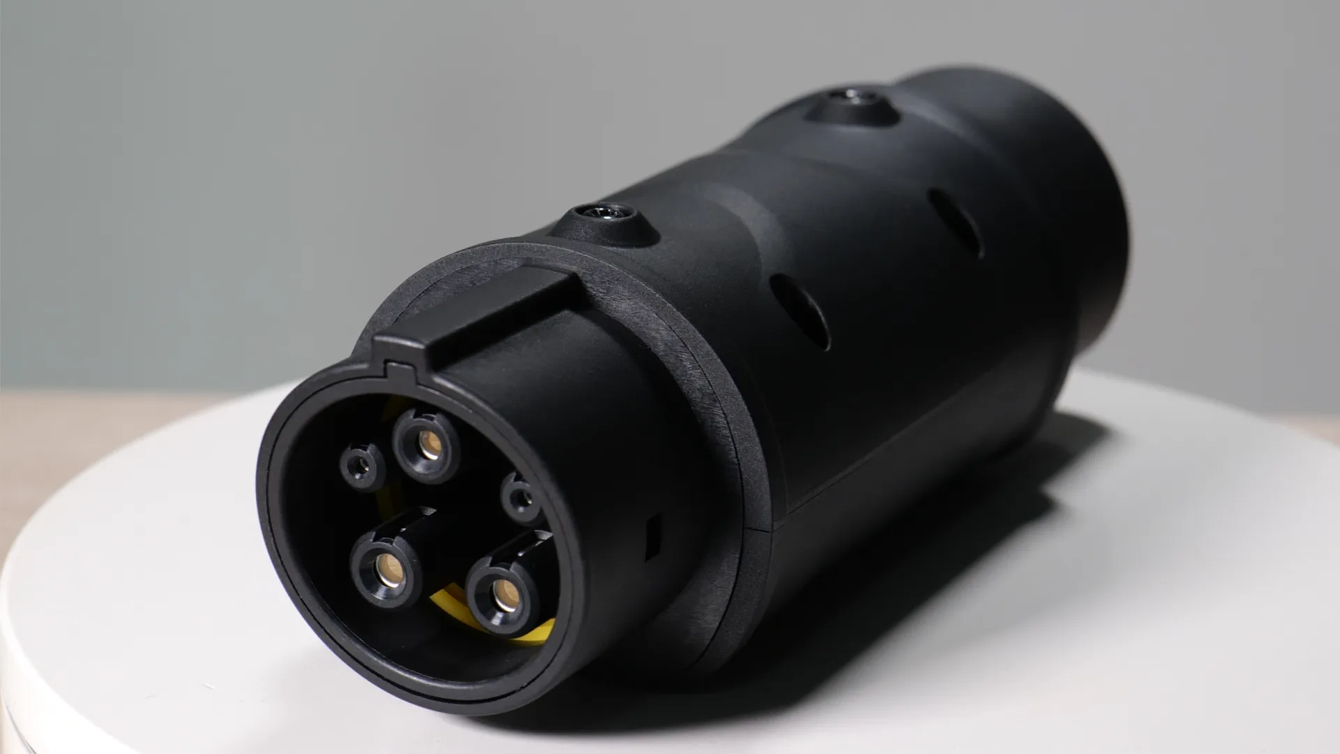 タイプ 2 からタイプ 1 へのアダプターのメーカー - ZDWL