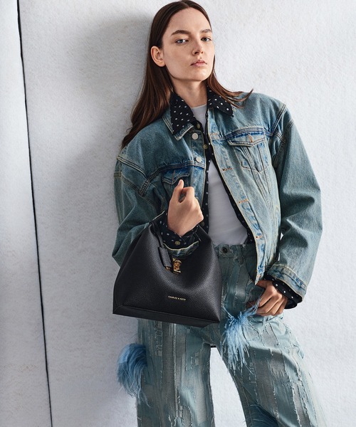CHARLES ＆ KEITH（チャールズ&キース） ショルダーバッグ バッグ