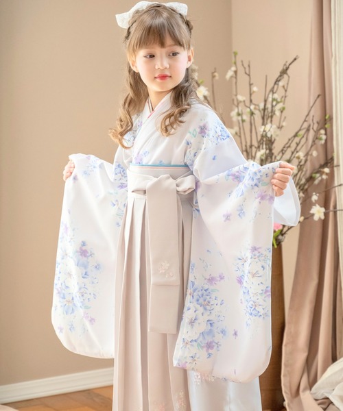 Catherine Cottage（キャサリンコテージ） 着物 簡単着付けの刺繍入り