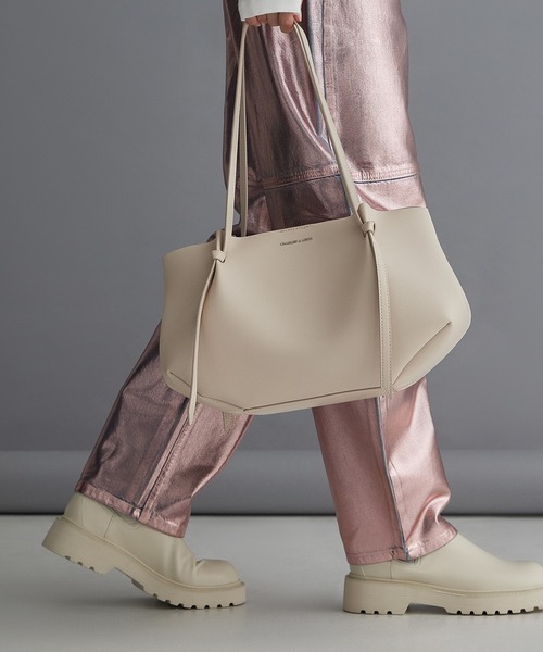 CHARLES ＆ KEITH（チャールズ&キース） トートバッグ Calla カルラ