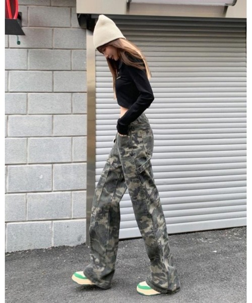 FUNdaysion パンツ 迷彩柄ワイドストレートワークパンツ レディース