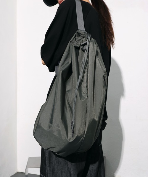FOLLOWIN（フォロウィン） ショルダーバッグ バッグ 「UNISEX