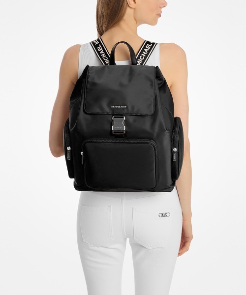 MICHAEL KORS（マイケルコース） デイバック リュック KHAI ナイロン