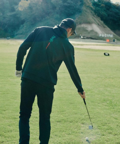 Pacific GOLF CLUB（パシフィックゴルフクラブ） パーカー BRIEFING