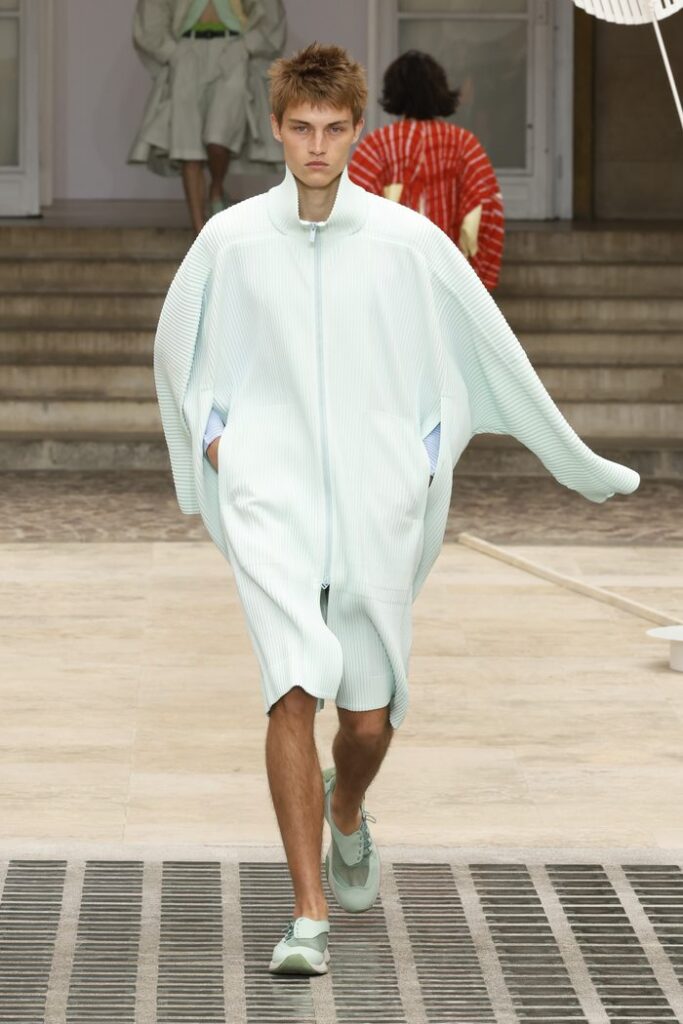 HOMME-PLISSE-ISSEY-MIYAKE-