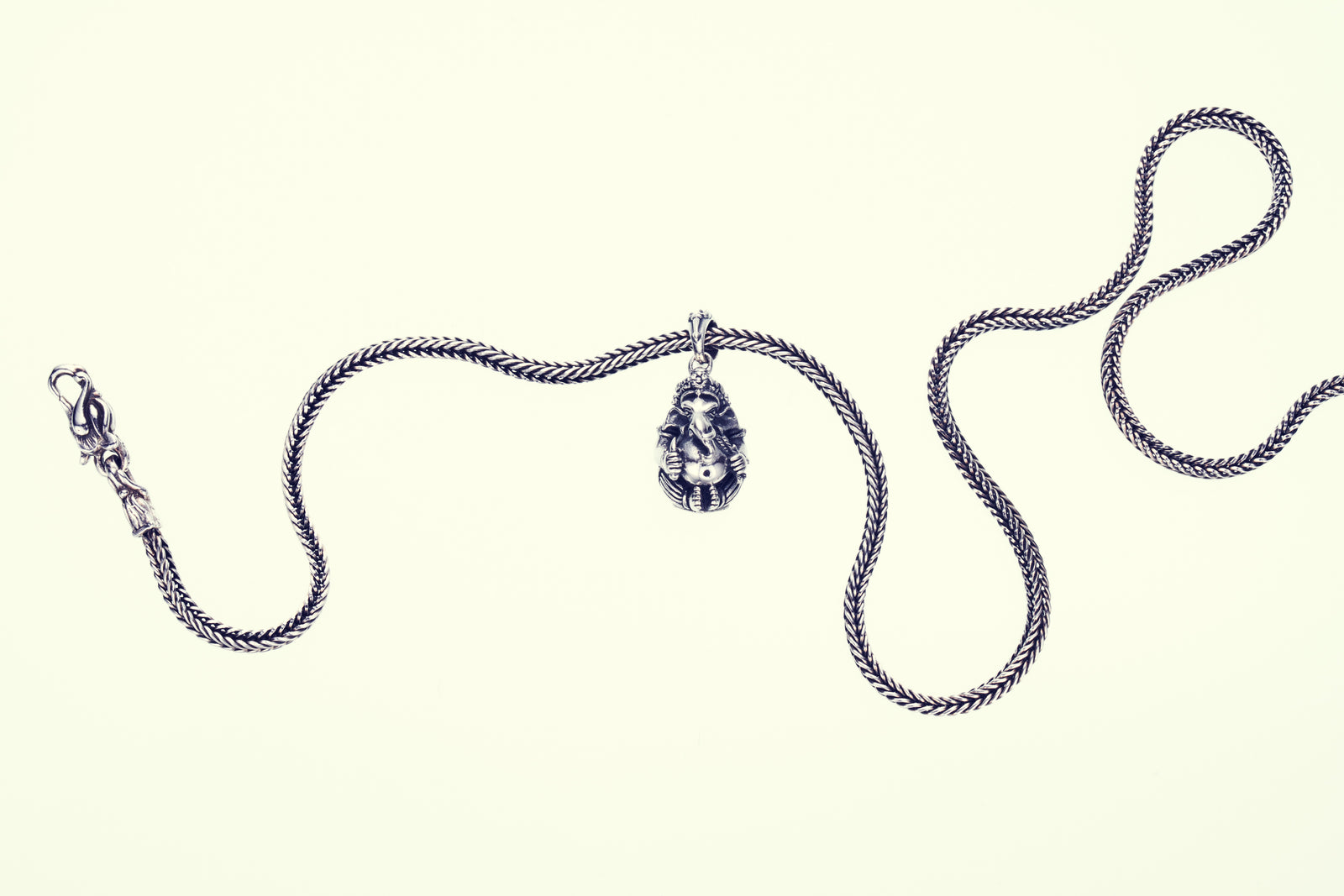 Round Ganesh Pendant : ラウンド・ガネーシャ・ペンダントトップ by