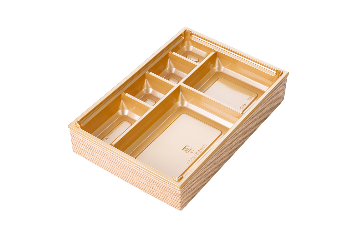 だよ大変 未使用 かべ埋込収納 秋田杉 だよ大変 未使用 かべ埋込収納