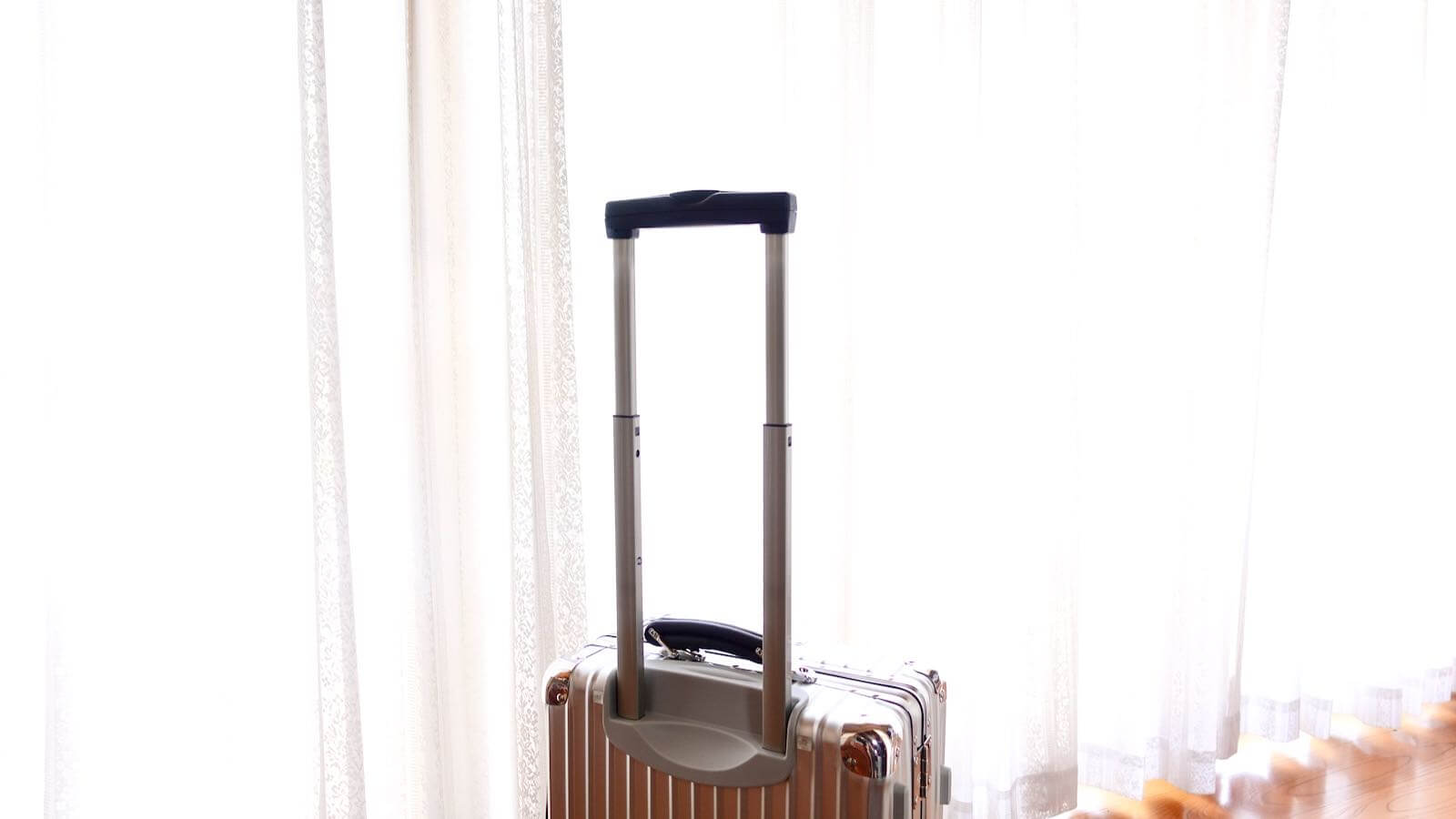 0228] 機内に持ち込めるスーツケース リモワ CLASSIC Cabin