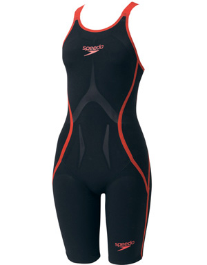トップスイマーに向けた、Speedo Fastskin LZR Racer Jを本格発売開始