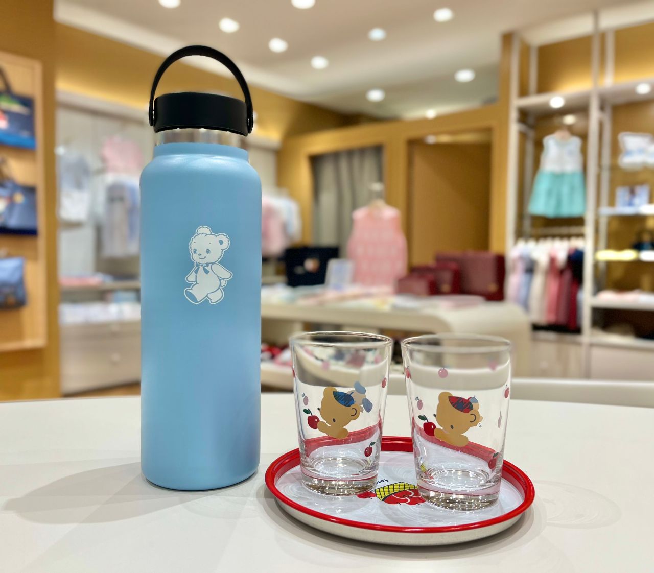 ファミちゃんグッズで水分補給♪｜ファミリアファミリア芦屋モンテ
