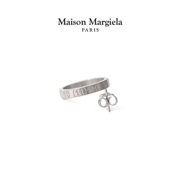 新品・未使用】MaisonMargiela CircleNumberロゴピアス