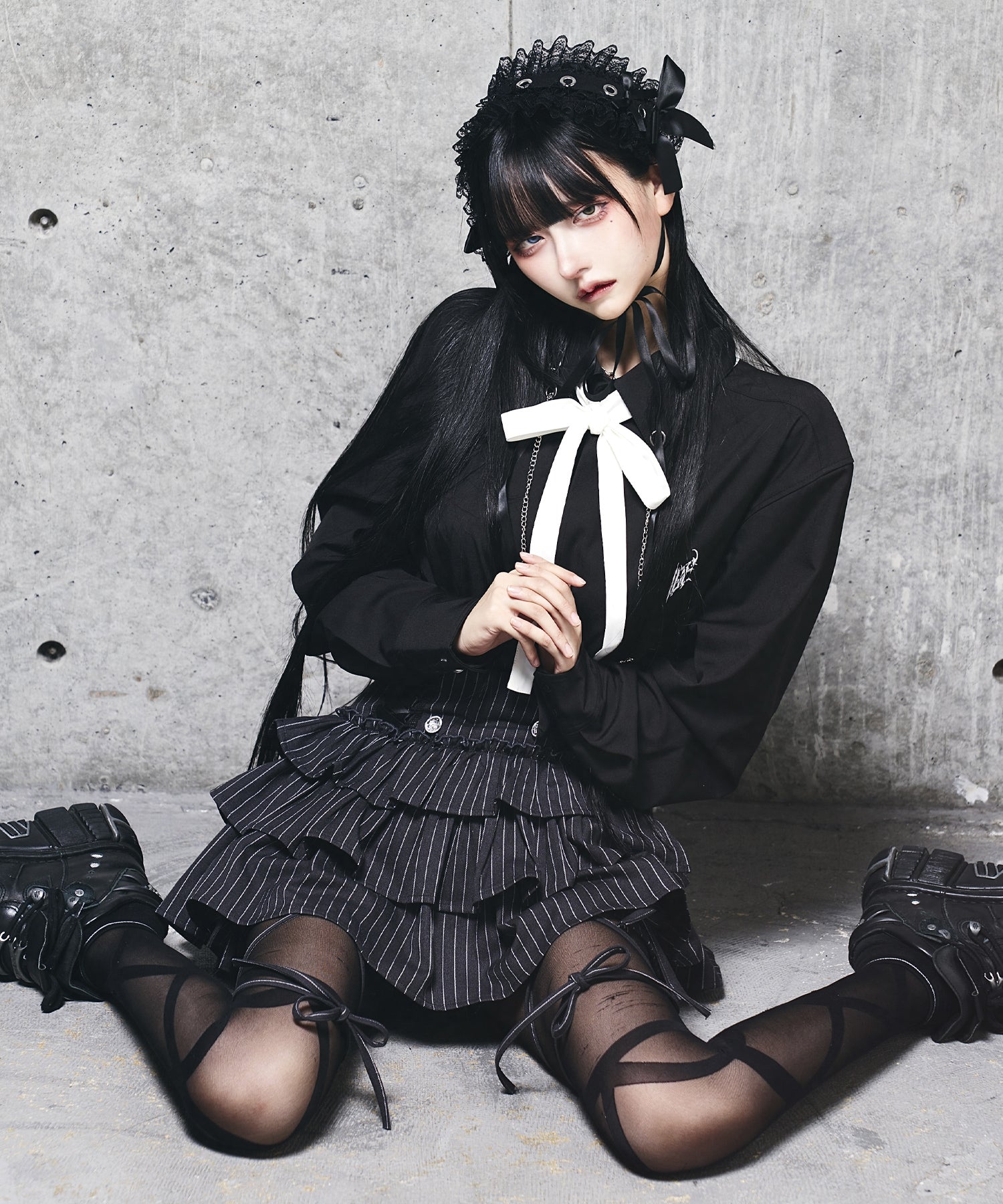 ハイウエストエンブレムボタン付きフリルパンツ– A AM STUDIO