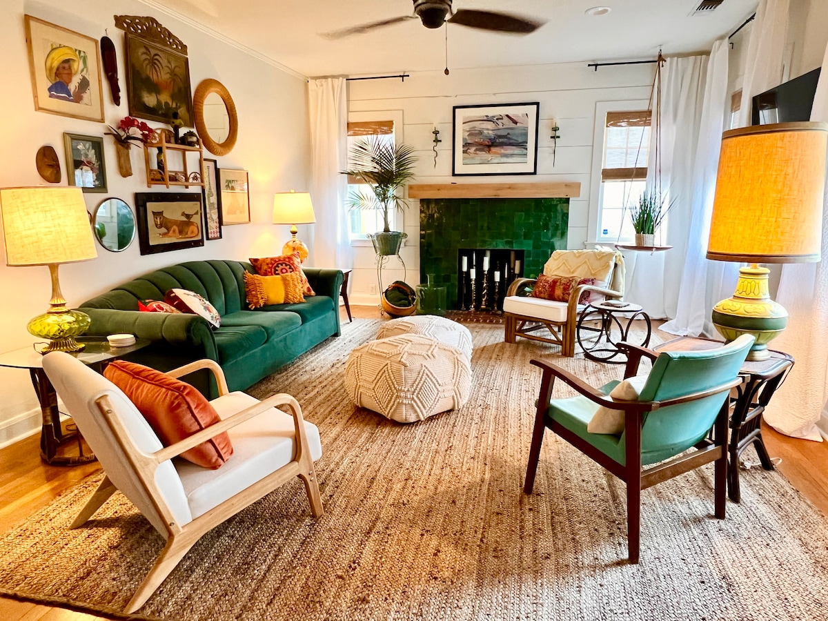 806 Yellow House Historic 3BR 2.5BA Near TTU - Houses for Rent in